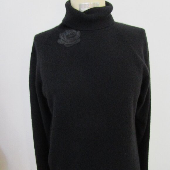 Black CASHMERE Turtleneck Sweater Pullover Rose Applique - Picture 2 of 11